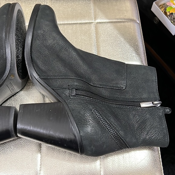 Vince Camuto leather zip boots - Picture 6 of 12